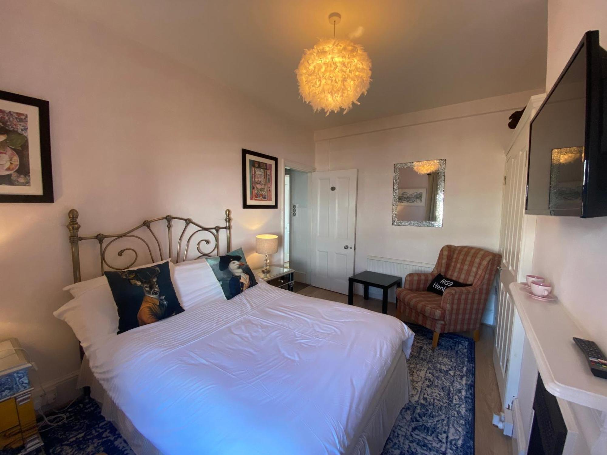 Deluxe Three Bed Bnb In Henley-On-Thames Near Station River & Town Centre Exterior foto